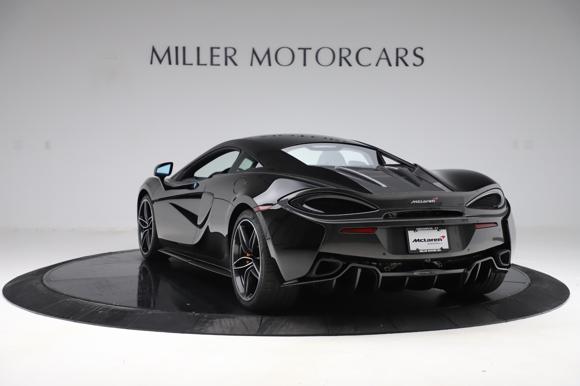 Pre Owned 17 Mclaren 570s Coupe For Sale Special Pricing Mclaren Greenwich Stock 3179