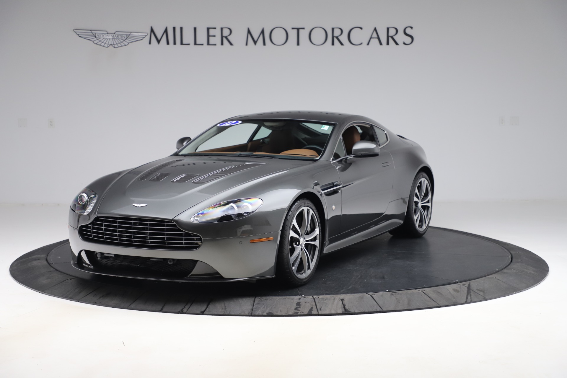 Pre-Owned 2012 Aston Martin V12 Vantage Coupe For Sale (Special Pricing