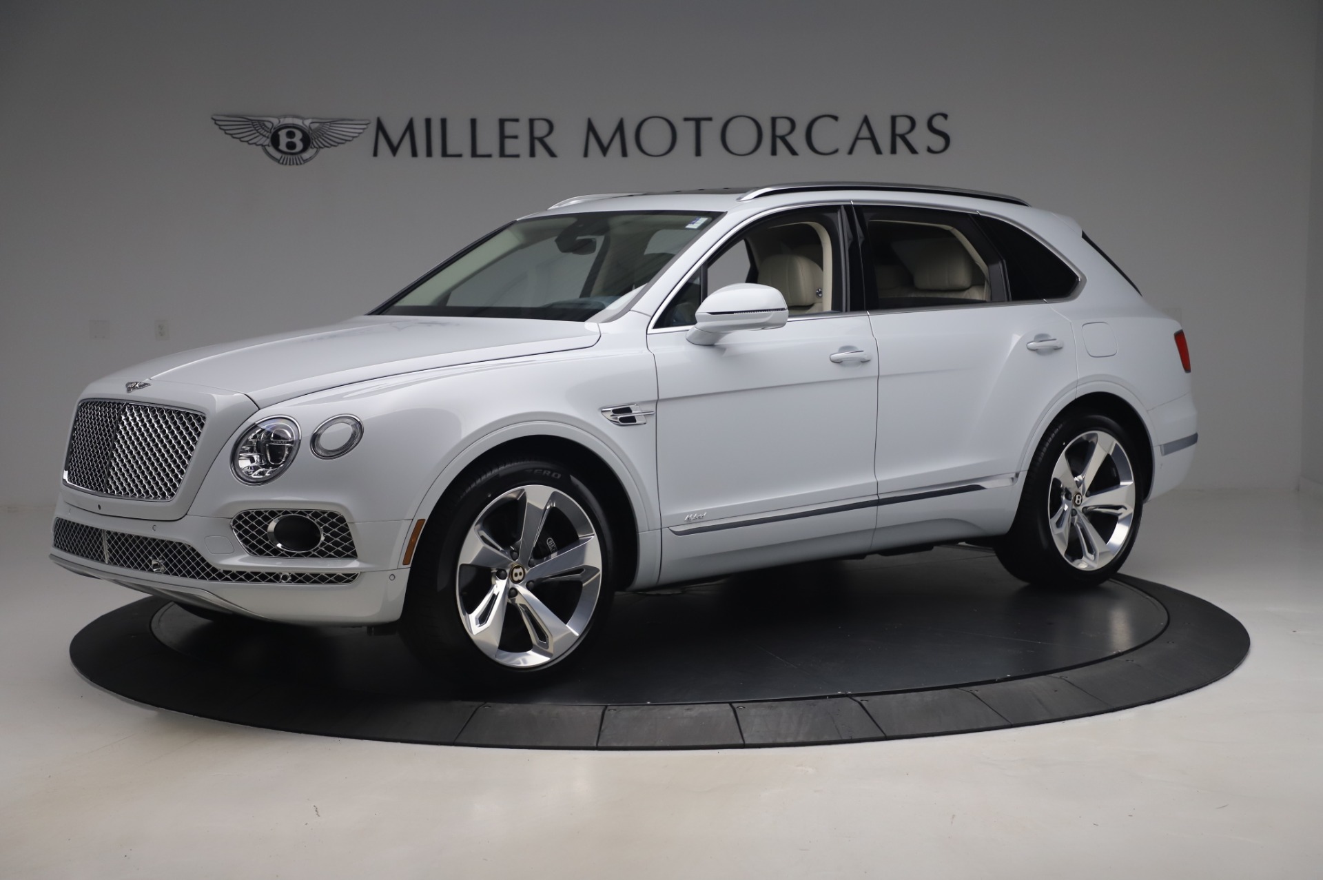 2020 bentley store bentayga hybrid price