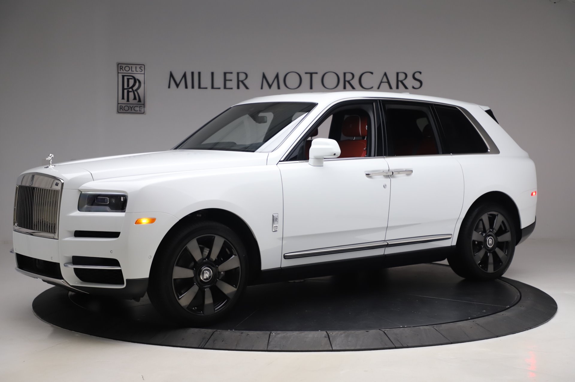 Used White RollsRoyce Cullinan Cars For Sale  AutoTrader UK