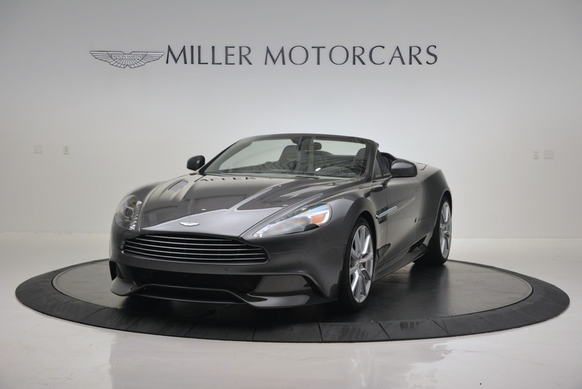 Pre-Owned 2016 Aston Martin Vanquish Volante For Sale (Special